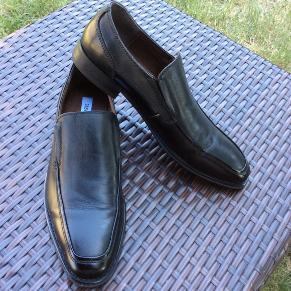 Steve Madden Other - STEVE MADDEN “EMRALD” LEATHER LOAFERS